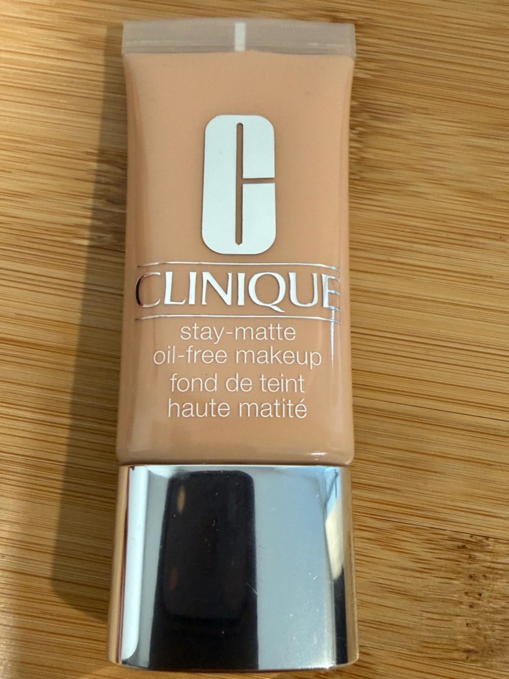 Clinique Stay-Matte Oil-Free Makeup